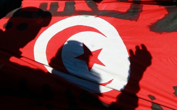 Nổ súng tại tòa nhà quốc hội Tunisia, 8 người chết