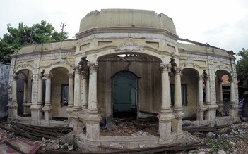 Cận cảnh biệt thự cổ hơn 100 tuổi bị tháo dỡ ở Sài Gòn