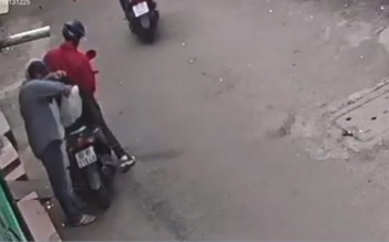 TP.HCM: Công an Q.11 truy xét vụ 'đi chúc tết mới 20 giây đã bị trộm tài sản'