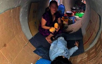 TP.HCM: Đưa đôi nam nữ sống trong ống cống về lại nơi ở