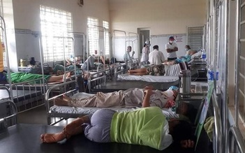 Đồng Nai: 51 người nhập viện nghi ngộ độc sau khi ăn bánh mì