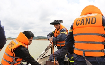 Lâm Đồng: Tìm thấy thi thể nạn nhân vụ chìm tàu hút cát trên hồ Đại Ninh