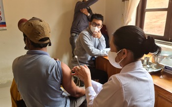 Lâm Đồng: Thần tốc tiêm vắc xin phòng Covid-19 cho 100% người từ 12 tuổi trở lên
