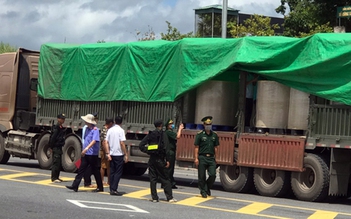 Quảng Ninh: Bắt giữ 2 container chở ‘chất lạ’ từ Việt Nam sang Trung Quốc