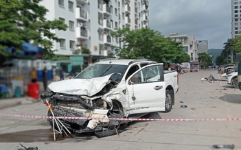 Quảng Ninh: Xe bán tải đâm 10 ô tô đang đỗ ở khu đô thị