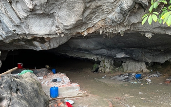 Quảng Ninh: Ngang nhiên xây dựng, trú trái phép trong hang động vịnh Hạ Long