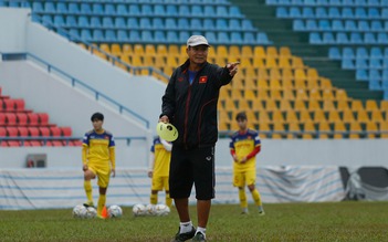 Đội tuyển nữ Việt Nam đấu trận play-off tại sân Cẩm Phả 20.000 chỗ ngồi