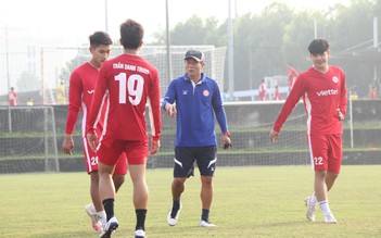 Trợ lý cũ của HLV Park Hang-seo muốn giúp CLB Viettel đoạt ngôi vương V-League