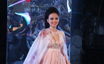 Hoa hậu Diễm Hương tỏa sáng ở 'Đẹp Fashion Runway 4'