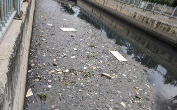 Bạn đọc viết: Kênh Tân Hóa ô nhiễm