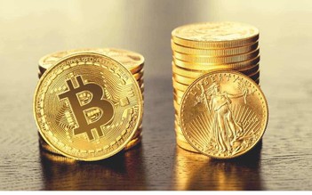 Giá Bitcoin 'bốc đầu' lập kỷ lục mới trên 61.000 USD