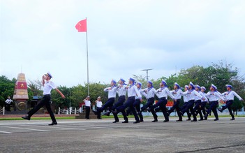 Lễ chào cờ đầu xuân ở Trường Sa