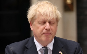 Thủ tướng Johnson tuyên bố từ chức sau 48 giờ chính trường Anh chao đảo