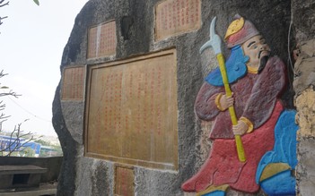Đã tìm ra người thuê thợ tô sơn lên di tích quốc gia chùa Quan Thánh