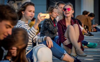 24 tuổi mới qua thời niên thiếu