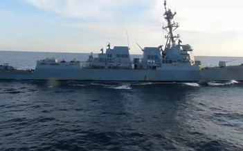 Tranh cãi về cáo buộc tàu chiến Mỹ tiếp cận lãnh hải Nga