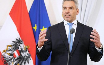 Áo có thủ tướng thứ 3 trong vòng 2 tháng