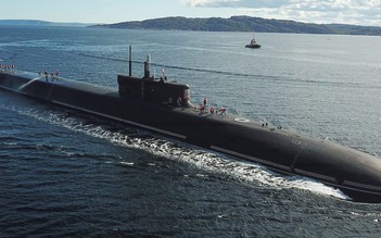 Tàu ngầm hạt nhân Nga xuất hiện gần bờ biển Mỹ?