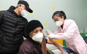 Tình hình Covid-19 ngày 21.1: Dỡ phong tỏa, Trung Quốc tiêm vắc xin ra sao?