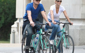 Leonardo DiCaprio: Nàng phải biết… đi xe đạp!