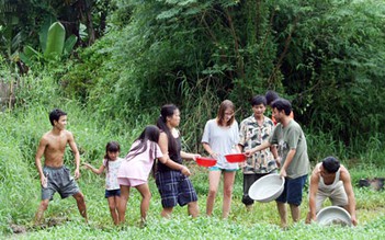 Du lịch tìm lại cội nguồn