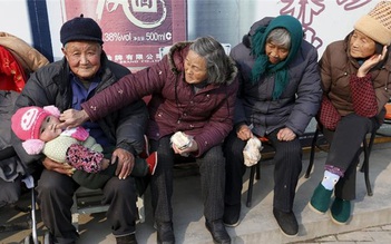 Một tỉnh ở Trung Quốc cho phép sinh con thứ 3