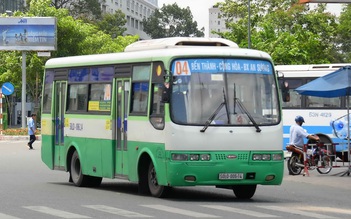 Nên phát triển thật nhanh xe buýt