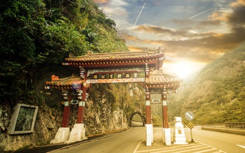 Trốn nóng Sài Gòn ở hẻm núi Taroko