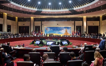 Tuyên bố Thượng đỉnh Đông Á không đề cập phán quyết Biển Đông