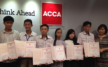 ACCA VN trao học bổng cho học sinh, sinh viên nghèo