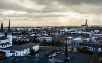Iceland dỡ bỏ kiểm soát vốn