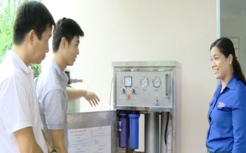 Vĩnh Long: Lắp đặt máy lọc nước ngọt cho trường mầm non