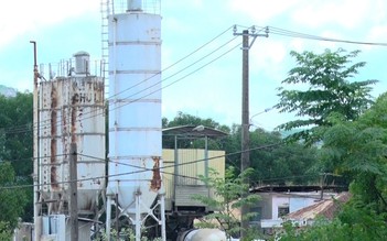 3 nhà máy gây ô nhiễm bủa vây khu dân cư