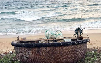 Lật thuyền thúng, một ngư dân tử vong