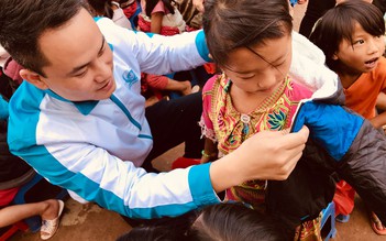 Đông ấm vùng biên