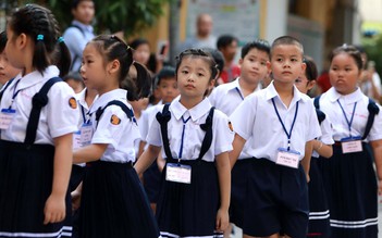 Năm nay trường chọn sách này, sang năm tỉnh chọn sách khác?