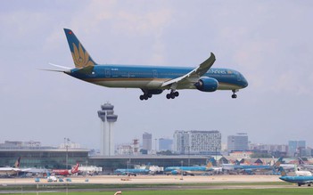 Chuyến bay chở 340 người Việt ở Anh hạ cánh sân bay Tân Sơn Nhất