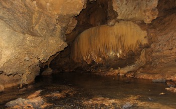 Phát hiện hang động lớn ở Quảng Trị