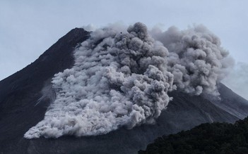Núi lửa ở Indonesia tiếp tục phun trào
