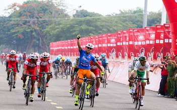 Cúp xe đạp truyền hình TP.HCM 2019: Lê Nguyệt Minh tiếp tục củng cố điểm áo xanh