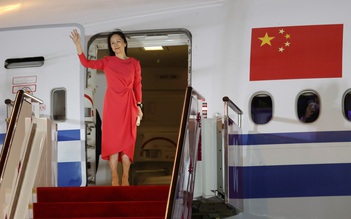 'Công chúa Huawei' được trải thảm đỏ đón chào như người hùng khi trở về Trung Quốc