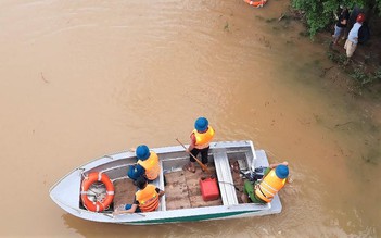 Quảng Bình tìm kiếm một nữ sinh lớp 8 mất tích, được cho là nhảy cầu
