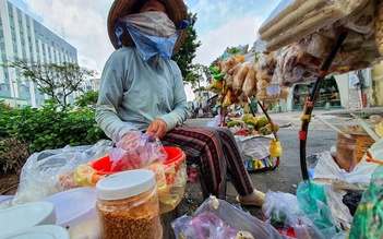 TP.HCM thông qua gói hỗ trợ Covid-19 886 tỉ đồng: Đối tượng, điều kiện thụ hưởng ra sao?