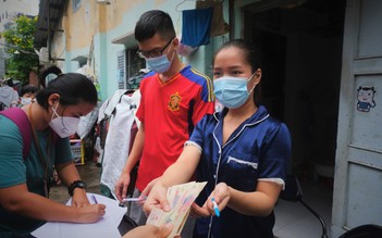 TP.HCM: Gần nửa năm, hơn 300.000 người ở Q.Bình Tân vẫn chưa được nhận hỗ trợ Covid-19 đợt 3