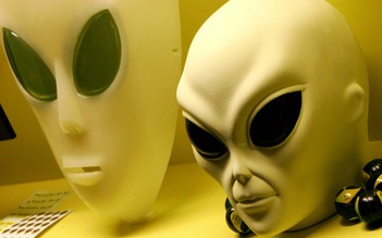 130.000 trang tài liệu về UFO lan truyền trên mạng