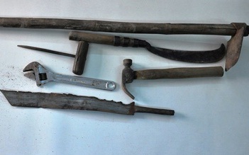 Chém 4 người bị thương vì hát karaoke ồn ào