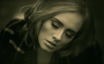 ‘Hello’ của Adele làm các sao khóc như mưa