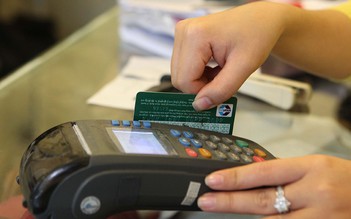 Tội phạm thẻ Trung Quốc tấn công ngân hàng
