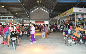 Chợ Sao Mai - Bình Khánh 5: Rộn ràng khai trương, tưng bừng quà tặng