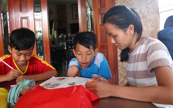 Những 'cô giáo' ở xóm trọ